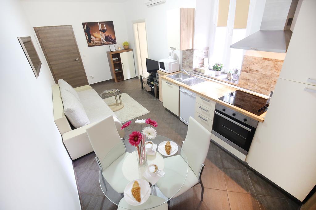 Allegro Exclusive Suites Zara Esterno foto