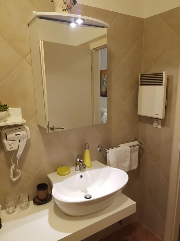 Allegro Exclusive Suites Zara Esterno foto